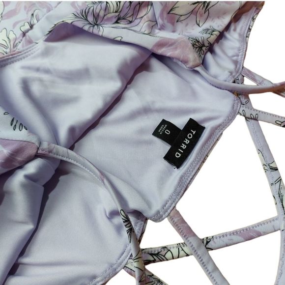 Torrid  Size 0 Lavender Floral Jersey Knit Skater Dress - Picture 4 of 11